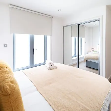 Liverpool St Shoreditch Terrace * London