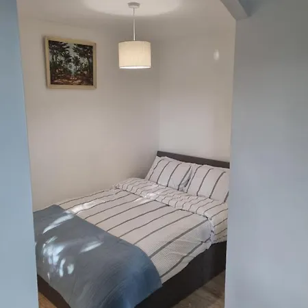 Surrey Quays Studio Apartment