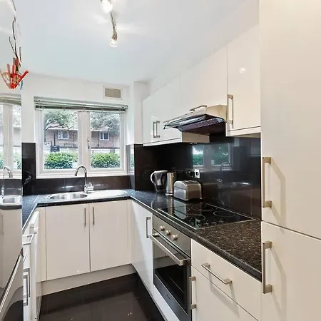 Beautiful And Cosy 2 Bedroom Flat London