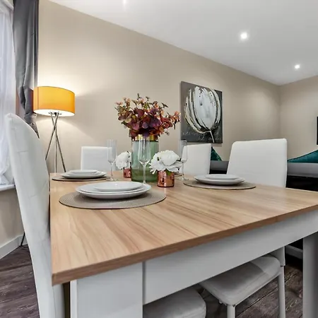 Apartamento Family Friendly, Zone 2, 2 Beds, Overground *