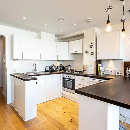 Apartment Modern Cosy On Vibrant Deptford High Street *