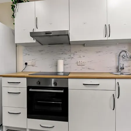 Apartamento Family Friendly, Zone 2, 2 Beds, Overground