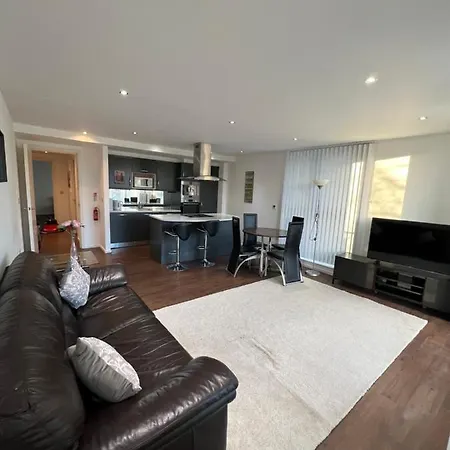Royal Victoria Flat2 Apartment London