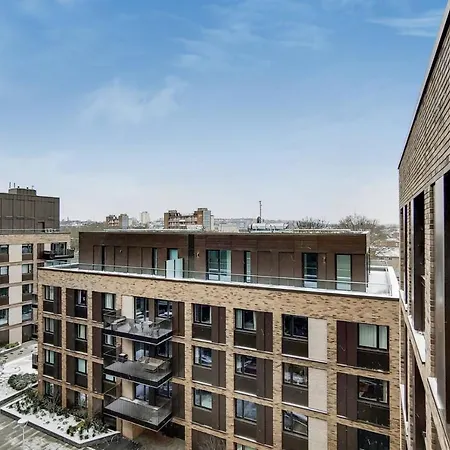 71 Bondway, Parry St, Sw81sf Apartment London