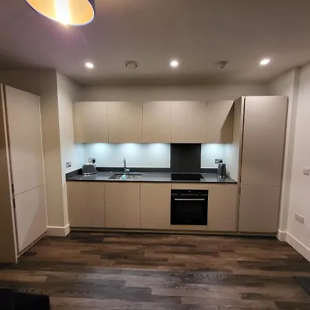 71 Bondway, Parry St, Sw81sf * London