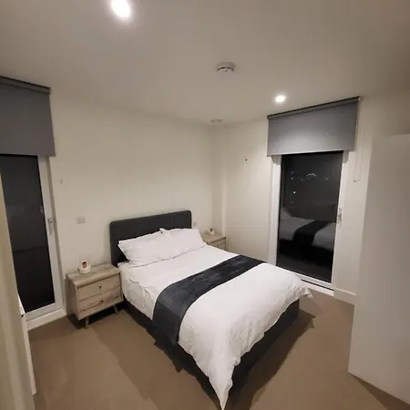 71 Bondway, Parry St, Sw81sf * London