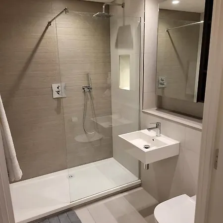 71 Bondway, Parry St, Sw81sf Apartment London