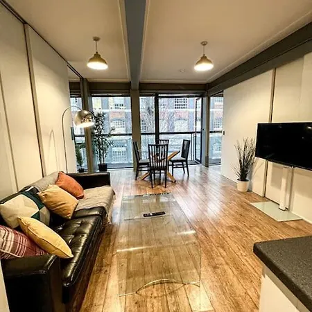 Apartment 2bed Stratford With Easy Access To London, O2, Excel, Parking Nearby *