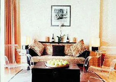 No.5 Maddox Street Apart-hotel 4*