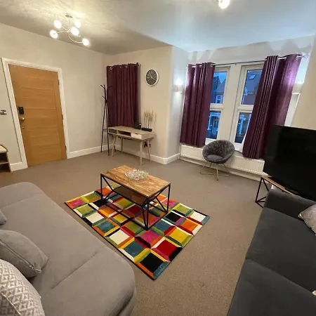 Luxury 5 Star - Parking, Garden, Nr Greater Metro Stations