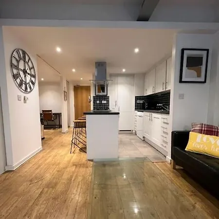 2bed Stratford With Easy Access To London, O2, Excel, Parking Nearby Apartment London