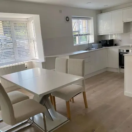 Spacious And Cosy 2 Bedroom Flat In Bermondsey London