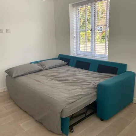 Spacious And Cosy 2 Bedroom Flat In Bermondsey London
