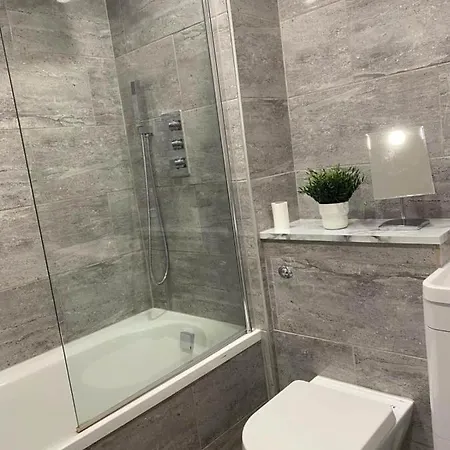 Spacious And Cosy 2 Bedroom Flat In Bermondsey London