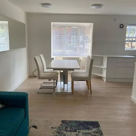 Spacious And Cosy 2 Bedroom Flat In Bermondsey