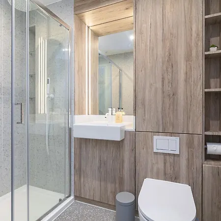 In Shared Luxury Flat * London