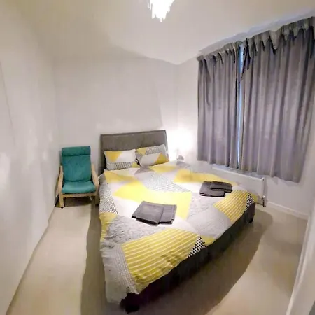Holiday home Modern 3-bed House In Surrey Quays *