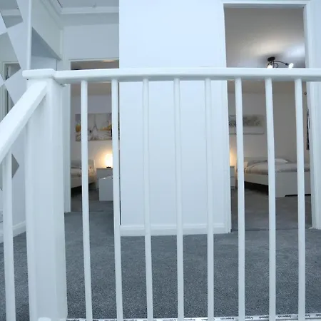 Apartment Abbeywood Station House London