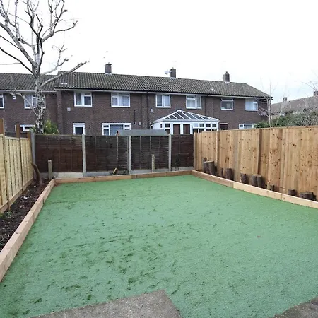 Apartment Abbeywood Station House London