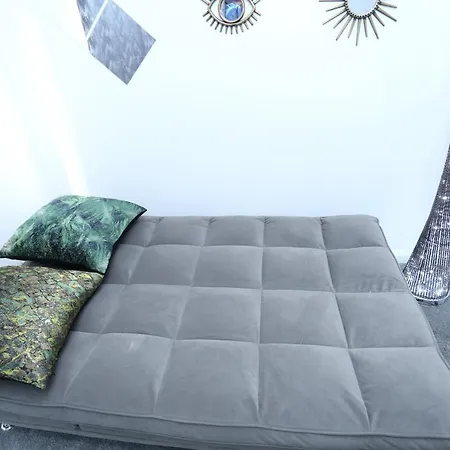Apartment Abbeywood Station House London
