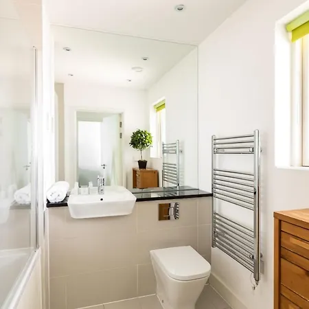 Cozy Bermondsey Apartment