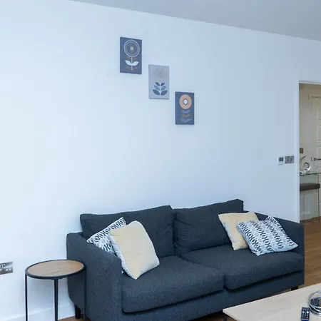 Apartment Guerneville 1 Bedroom Luxury Royal Wharf By Excel Exhibition Centre *