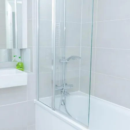 Guerneville 1 Bedroom Luxury Royal Wharf By Excel Exhibition Centre Apartment *