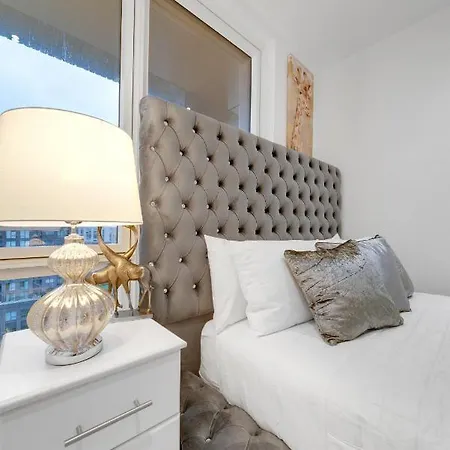 Apartment Luxury 3bed 3bath Royal Wharf Excel Newham