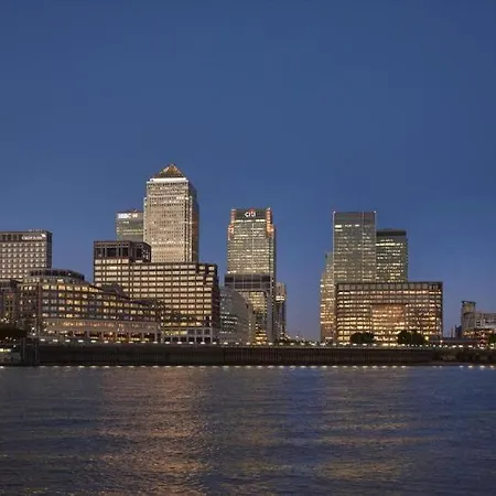 Luxury 3bed 3bath Royal Wharf Excel Newham Apartment *