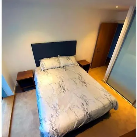 Lovely One Bedroom In Town * Ilford