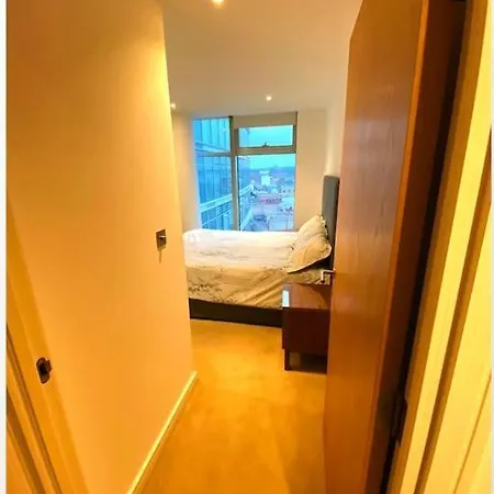 Lovely One Bedroom In Town Ilford