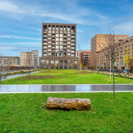 Luxury 3bed 3bath Royal Wharf Excel Newham Apartment *