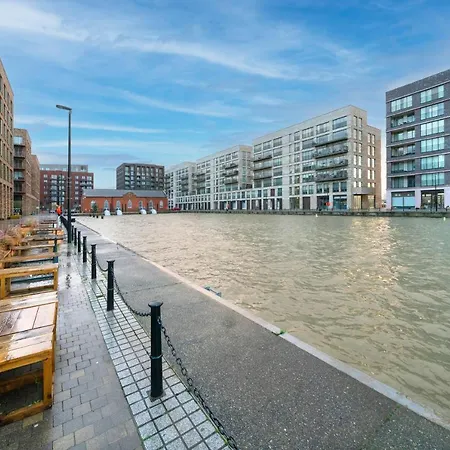 Apartment Luxury 3bed 3bath Royal Wharf Excel Newham