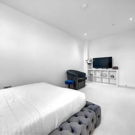 Apartment Luxury 3bed 3bath Royal Wharf Excel Newham *