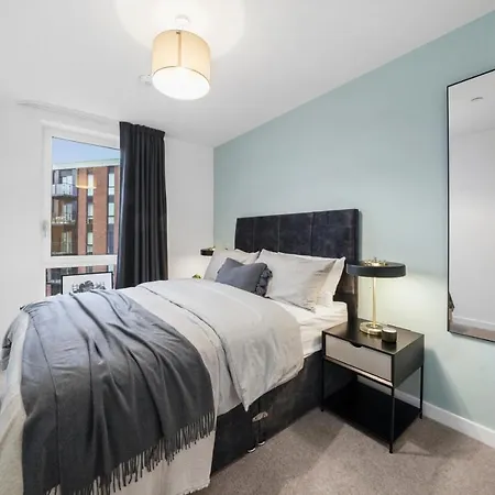 Apartment Ben And Tracy Luxury Village In Stratford *