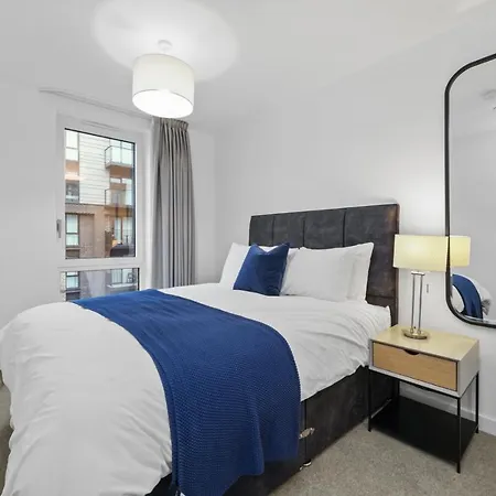 Ben And Tracy Luxury Village In Stratford * London