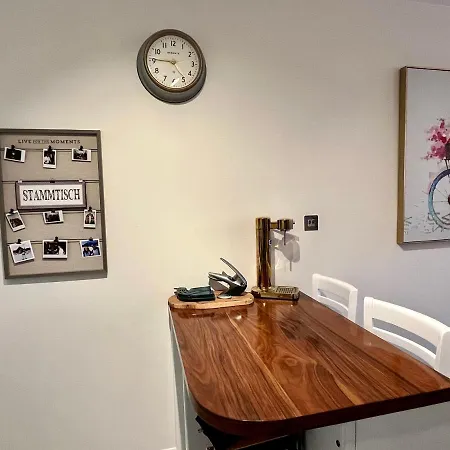 Apartment A Penthouse By Tower Bridge London
