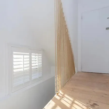 Luxury 2 Bedroom Garden Flat - Hackney Apartment