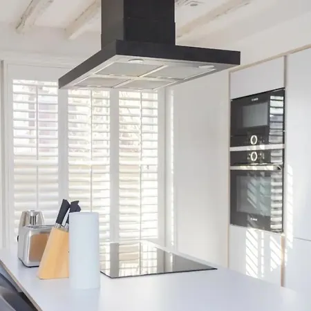 Apartment Luxury 2 Bedroom Garden Flat - Hackney London
