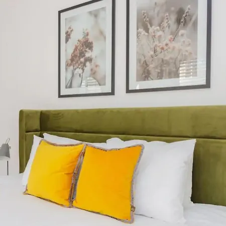Luxury 2 Bedroom Garden Flat - Hackney Apartment *