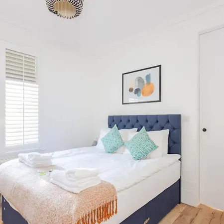 Luxury 2 Bedroom Garden Flat - Hackney