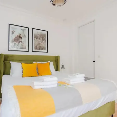 Luxury 2 Bedroom Garden Flat - Hackney *