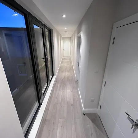 Apartment Deluxe *