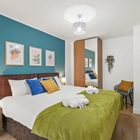 East London Townhouse Sleeps 7 With 1 Parking Space Goodmayes