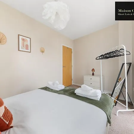 Apartment Eden: Cozy 2-bedroom By Maison Christo
