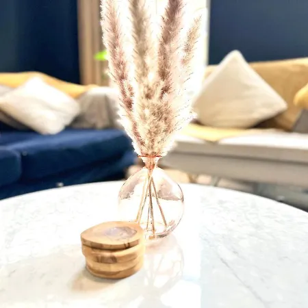 Modern Chic Flat In Shoreditch Apartment London