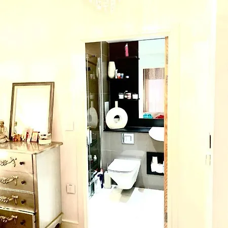 Luxury North Greenwich Apartment London