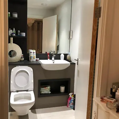 Luxury North Greenwich