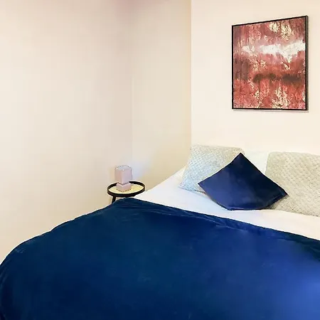Modern Chic Flat In Shoreditch Apartment *
