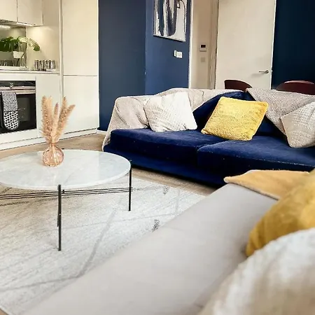 Modern Chic Flat In Shoreditch Apartment *